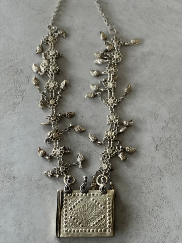 Vintage Kuchi amulet necklace