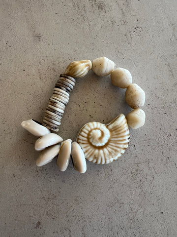 Bracelet 1.