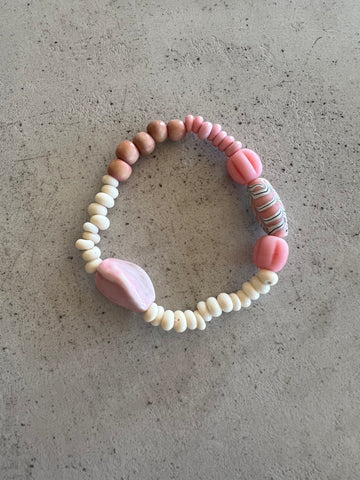 Bracelet 15.