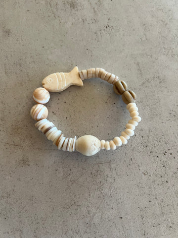 Bracelet 9.