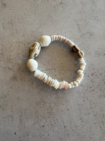 Bracelet 11.