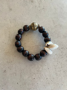 Bracelet 4.