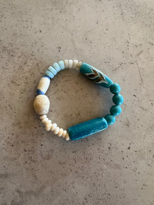 Bracelet 27.