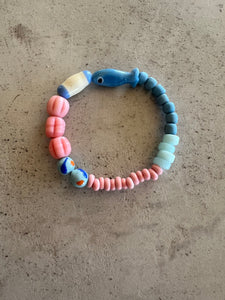 Bracelet 24.