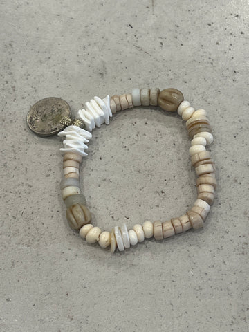 Bracelet 4.