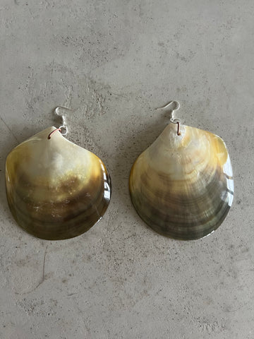 Oversized Oyster pearl earrings