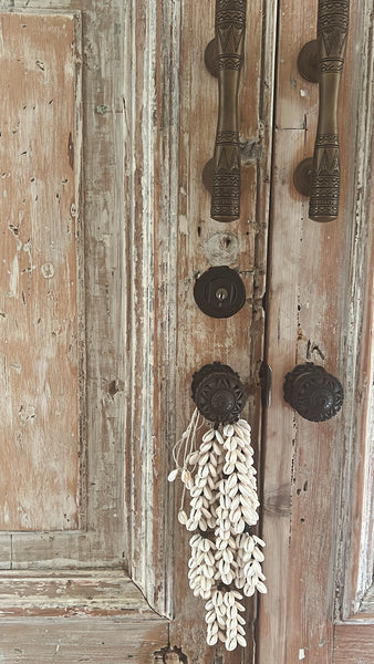 Cowrie decorative door tassel