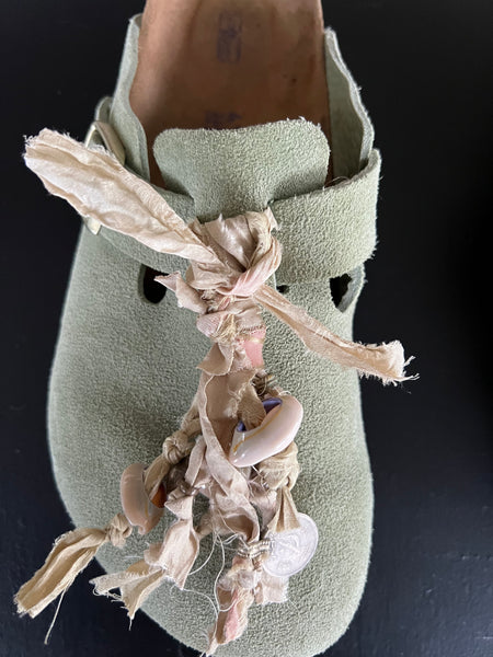 Silk birk tassels- choc
