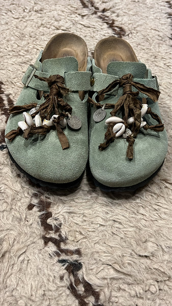Silk birk tassels- choc
