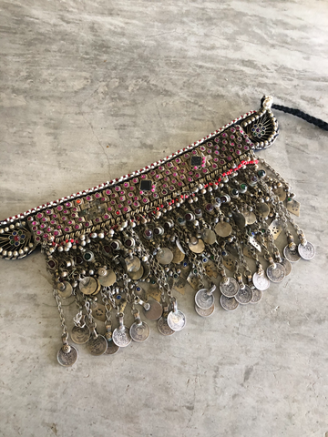 Rhinestone jingle choker